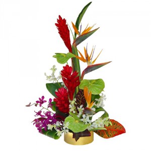 composition de fleurs exotiques avec strelitzia