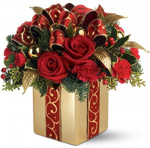 fleur de Noël: bouquet de Noël de roses rouges et sapin